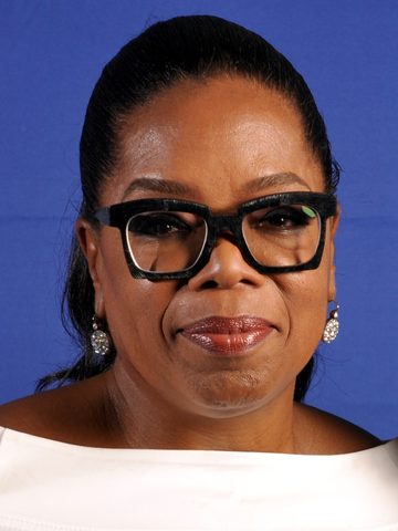 Oprah Winfrey in black glasses